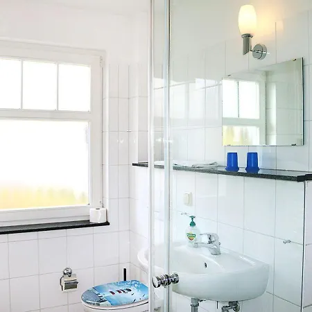 Holiday-2 Apartman *